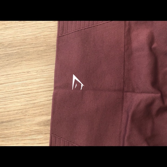 Gymshark Energy+ Seamless Cropped Leggings - Berry Red - Picture 3 of 4